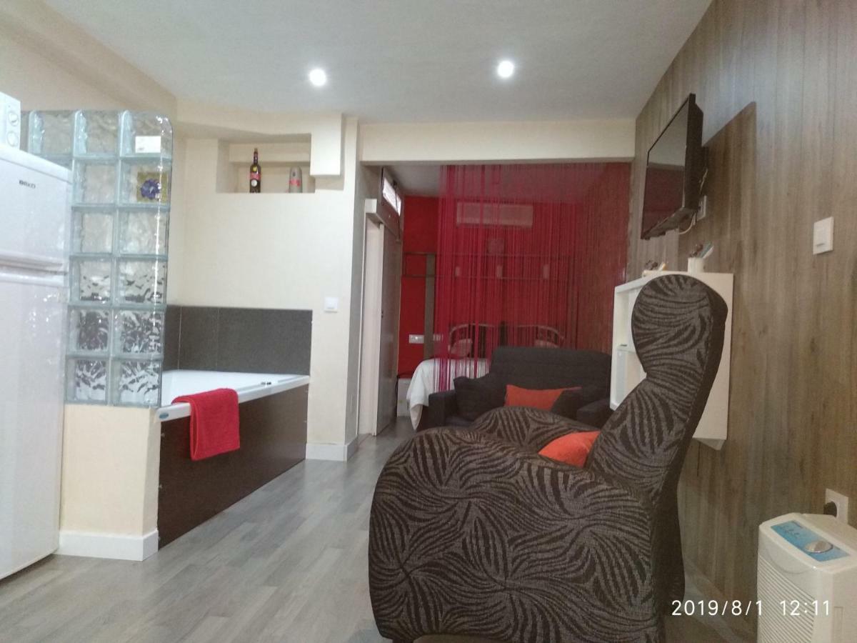 Apartamento Loft jacuzzi rojo Casa ermita San Antonio Ubrique Exterior foto